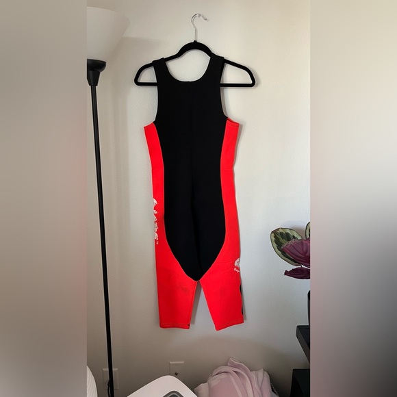 ❗️💲CLOSEOUT SALE: $5 💲❗️- Wetsuit - Black and Red - Picture 4 of 4